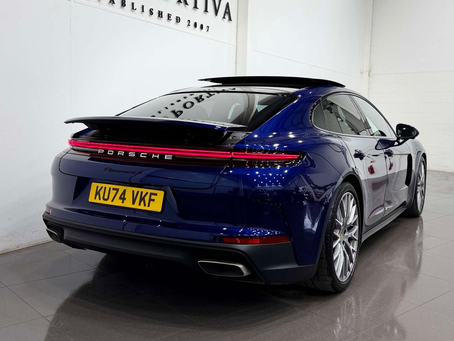 Used Porsche Panamera 2024 for sale - 78154350: Photo 6