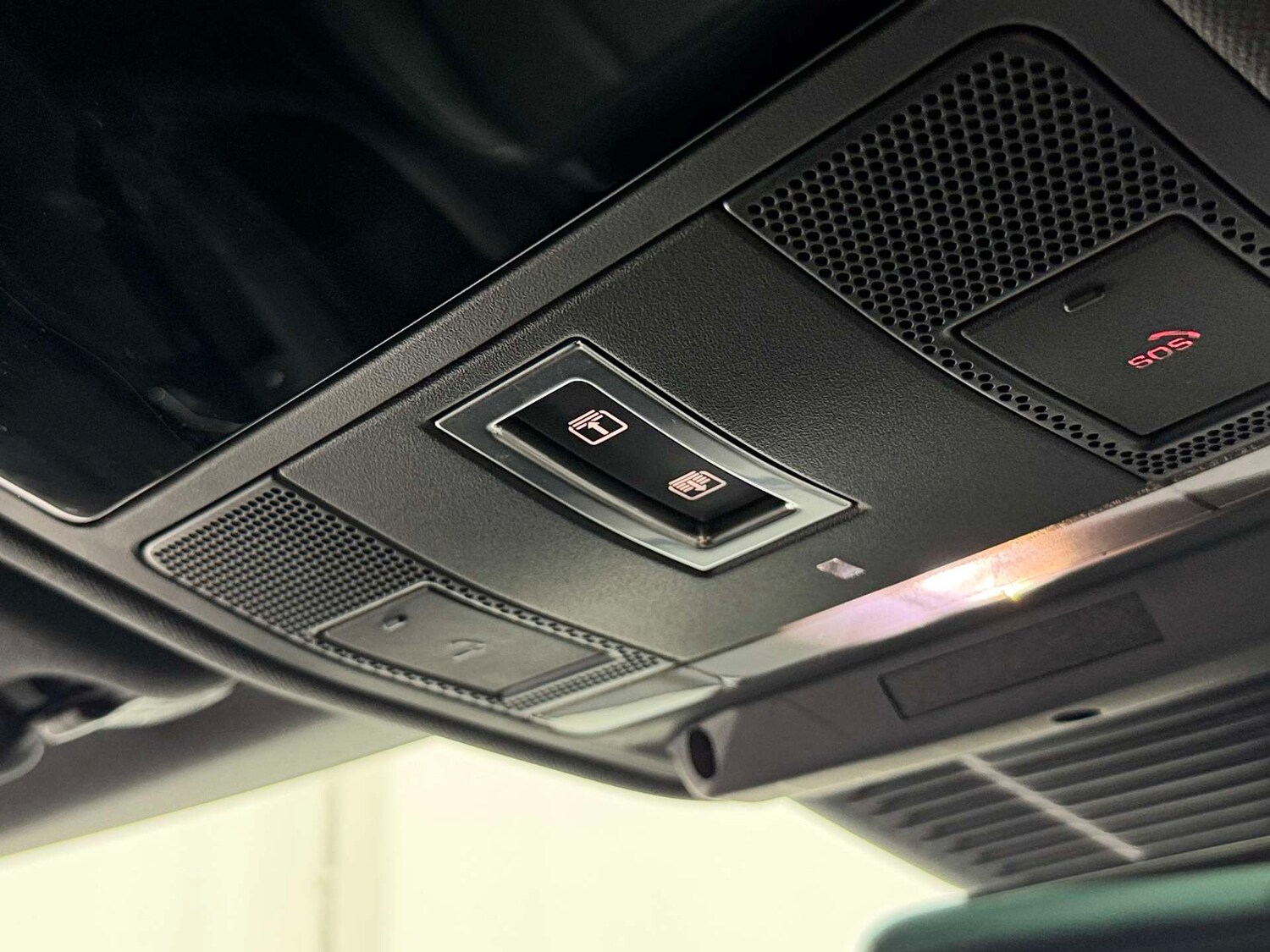 Used Land Rover Range Rover Evoque 2023 for sale - 76579682: Photo 33