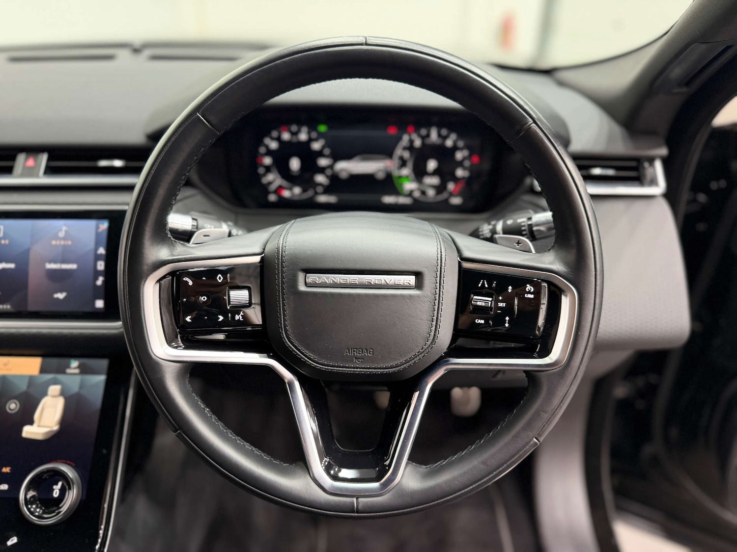 Used Land Rover Range Rover Velar 2022 for sale - 76969214: Photo 22