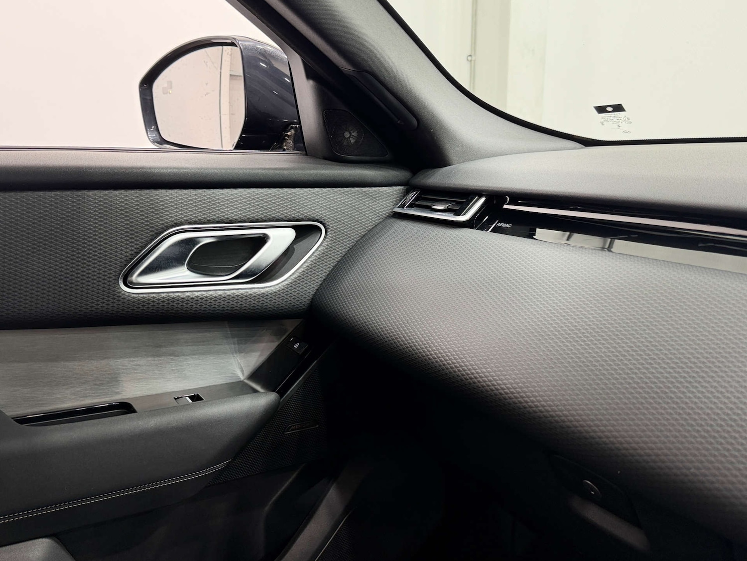 Used Land Rover Range Rover Velar 2022 for sale - 76969214: Photo 30