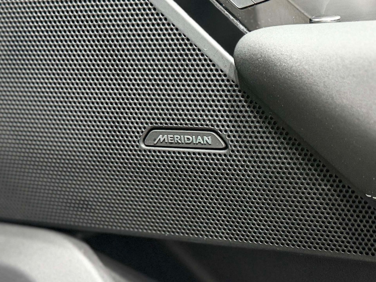 Used Land Rover Range Rover Velar 2022 for sale - 76969214: Photo 33