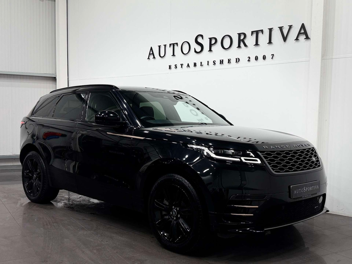 Used Land Rover Range Rover Velar 2022 for sale - 76969214: Photo 8