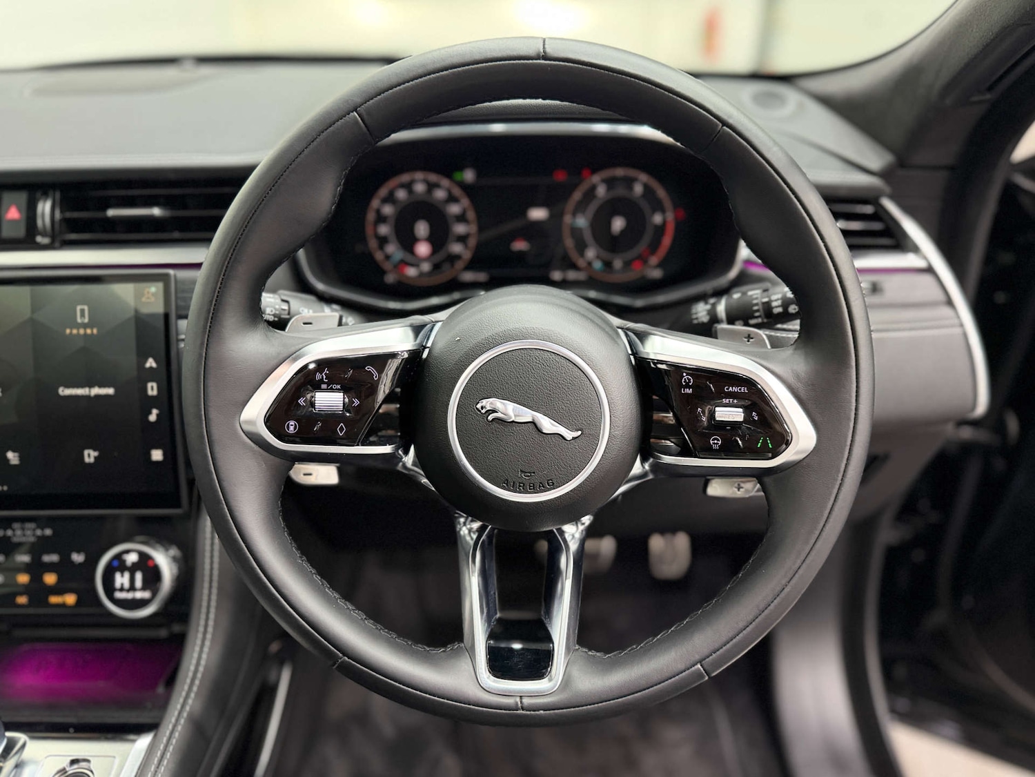 Used Jaguar F-Pace 2024 for sale - 77065871: Photo 25