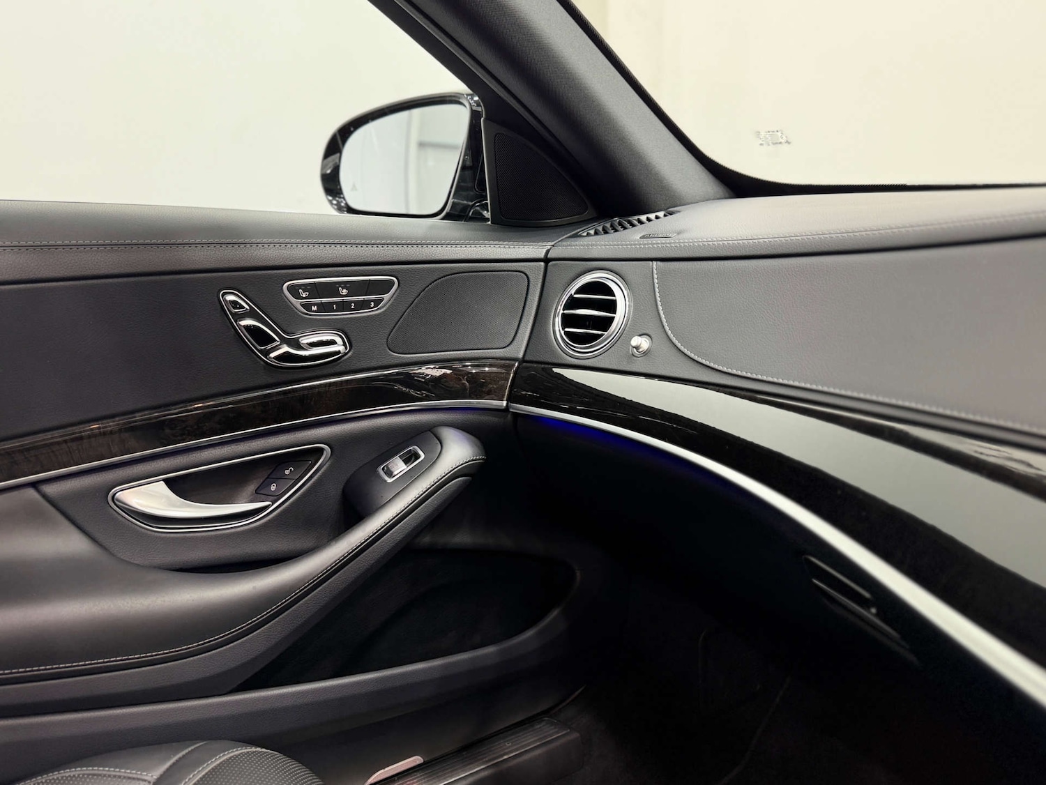 Used Mercedes-Benz S Class 2019 for sale - 77211848: Photo 33