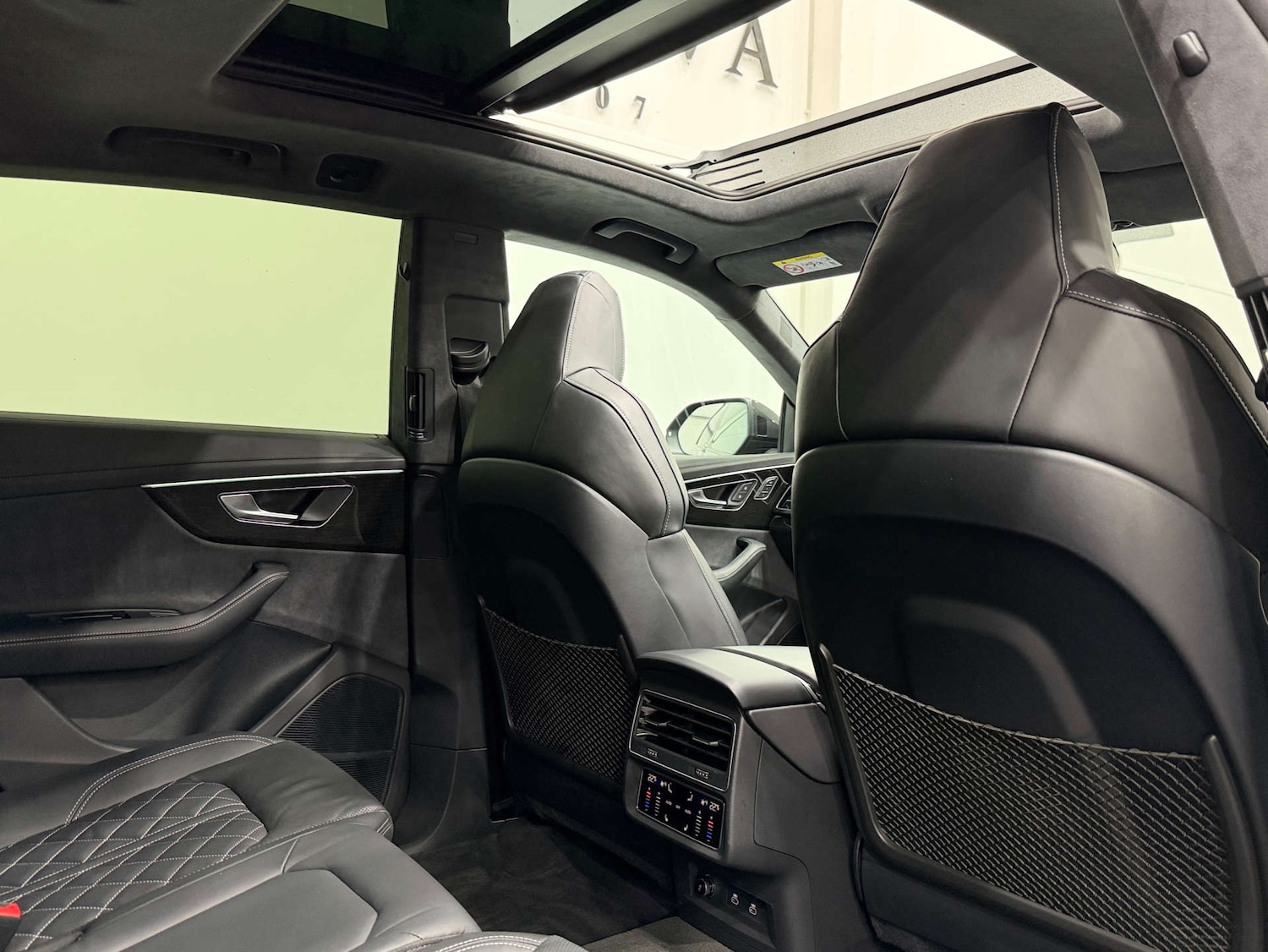 Used Audi Q8 2024 for sale - 77833934: Photo 19