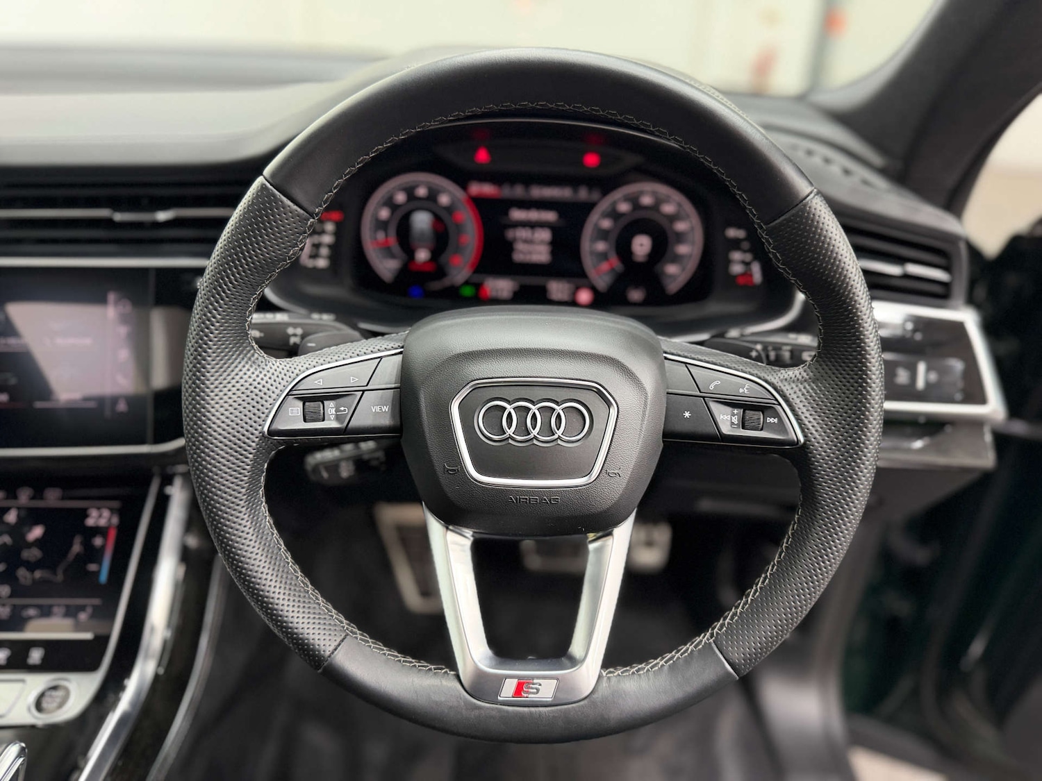 Used Audi Q8 2024 for sale - 77833934: Photo 25