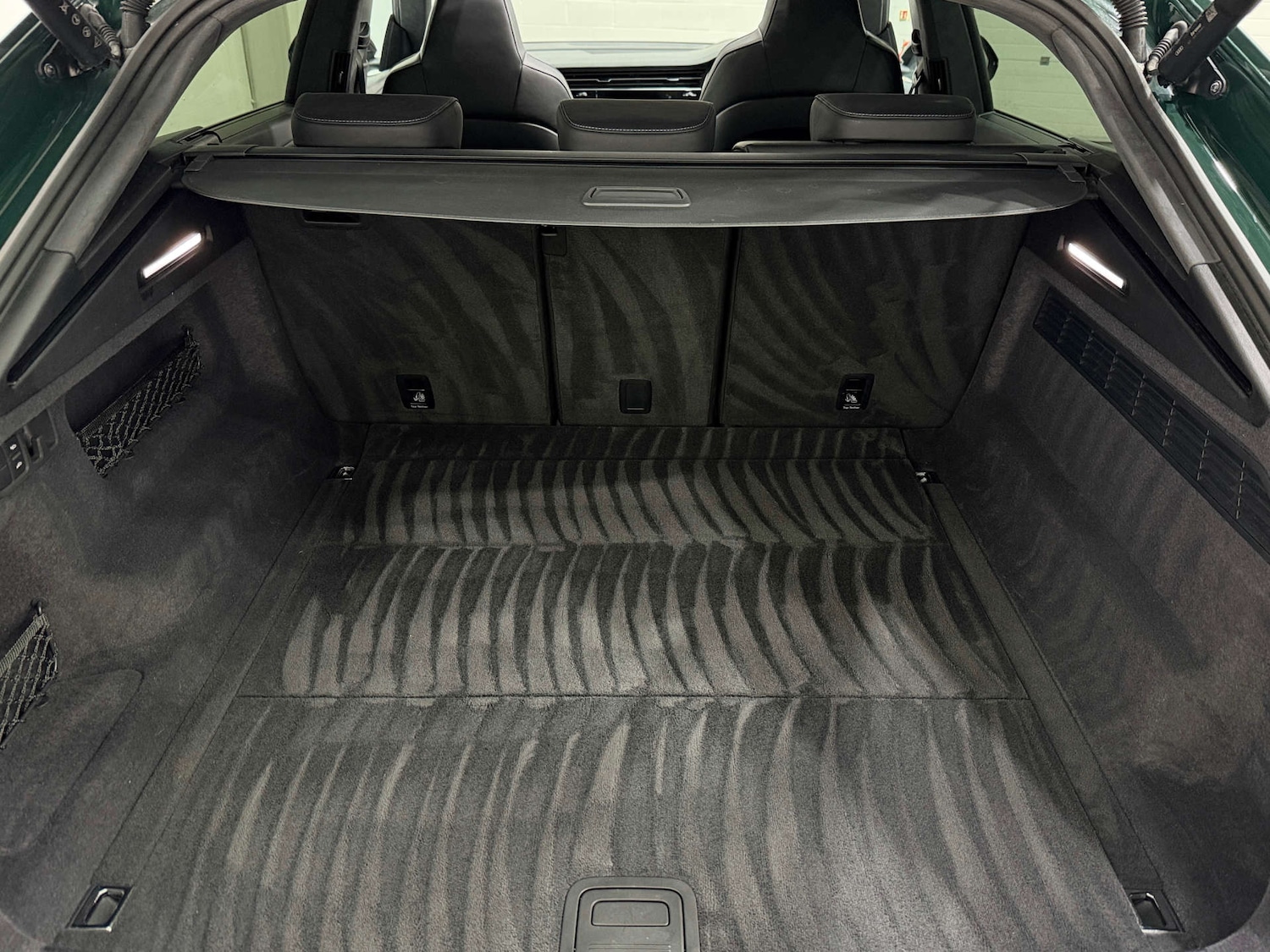 Used Audi Q8 2024 for sale - 77833934: Photo 32