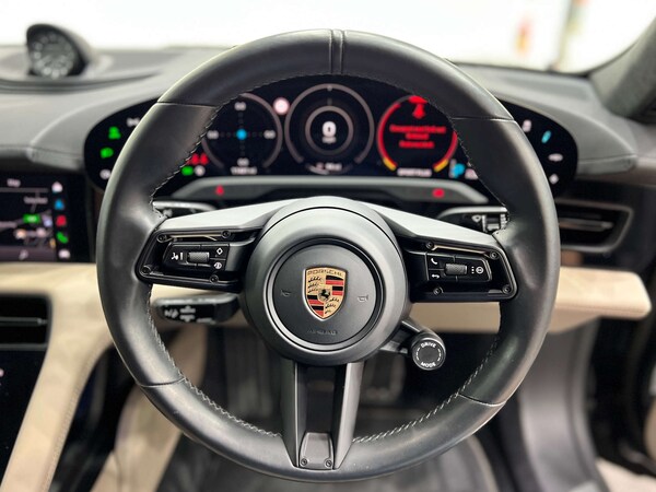 Used Porsche Taycan 2023 for sale - 76068151: Photo 24