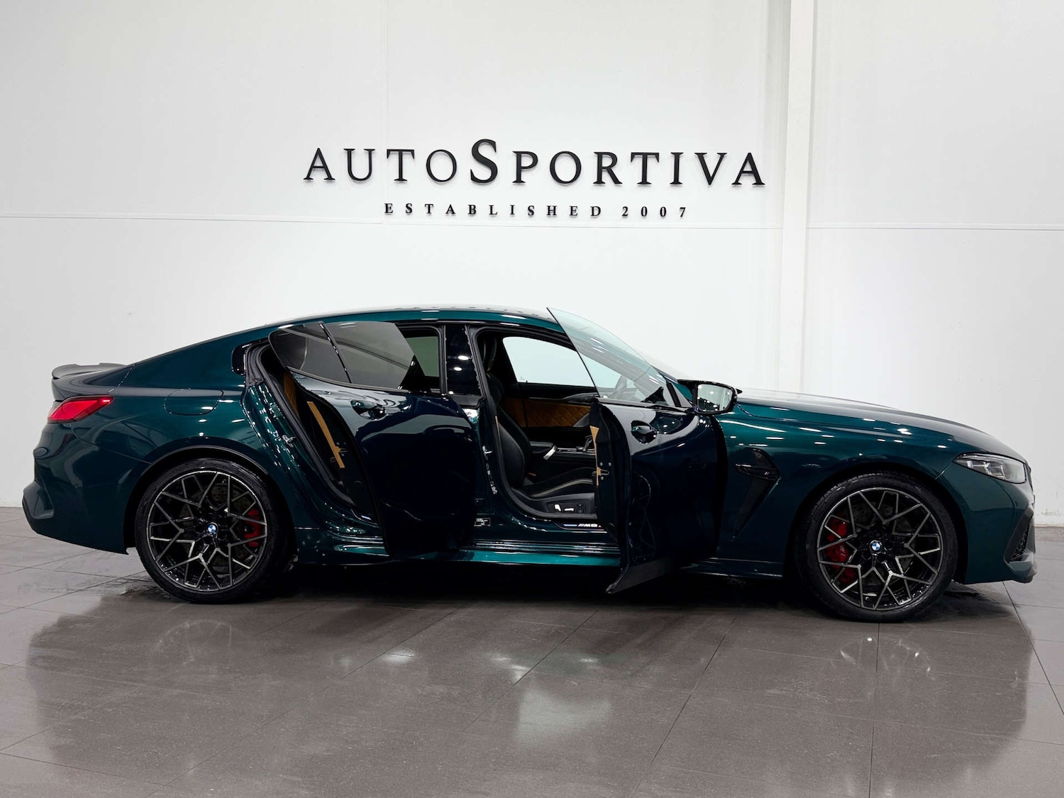 Used BMW M8 2022 for sale - 76477431: Photo 14