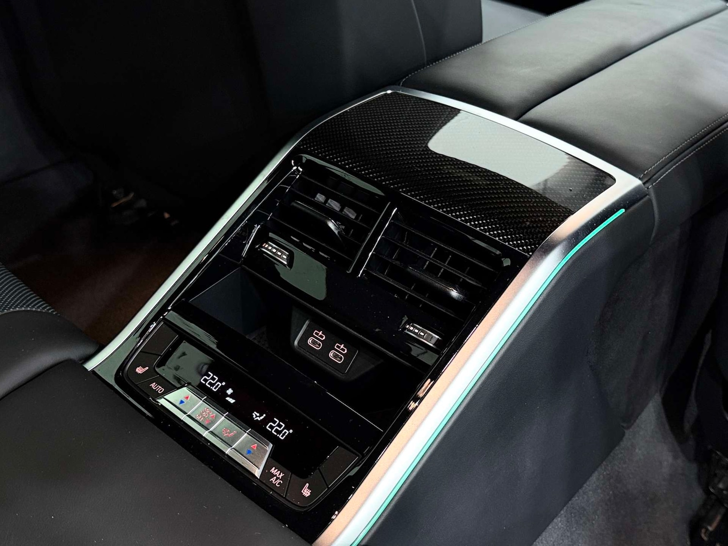 Used BMW M8 2022 for sale - 76477431: Photo 18