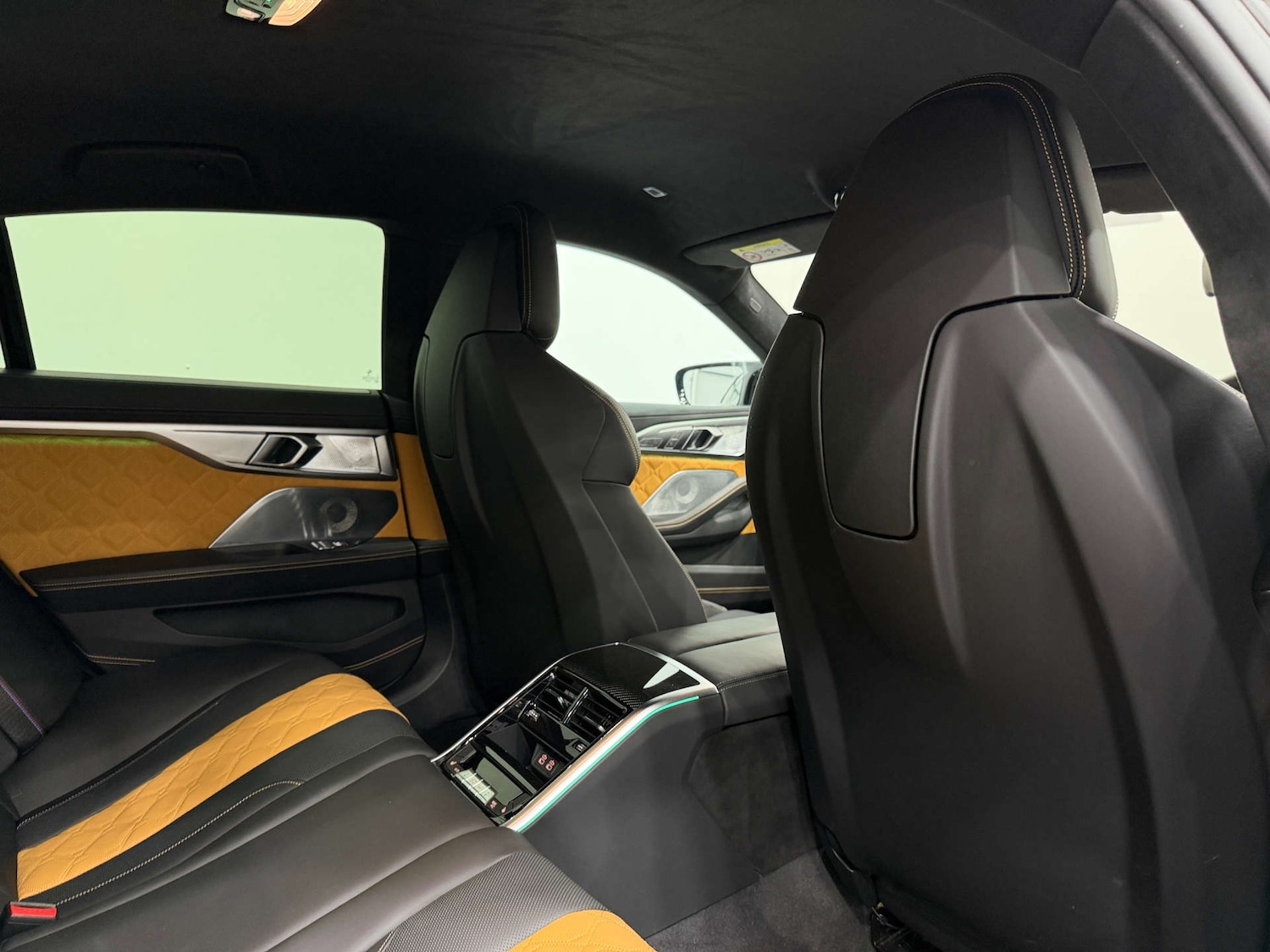 Used BMW M8 2022 for sale - 76477431: Photo 19