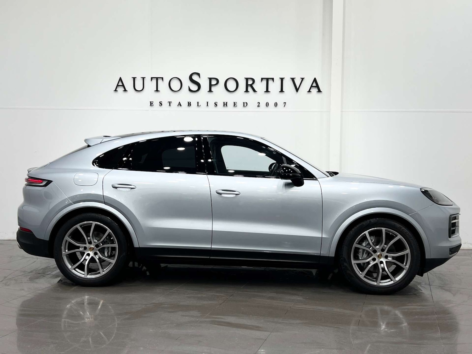 Used Porsche Cayenne 2023 for sale - 76601172: Photo 8