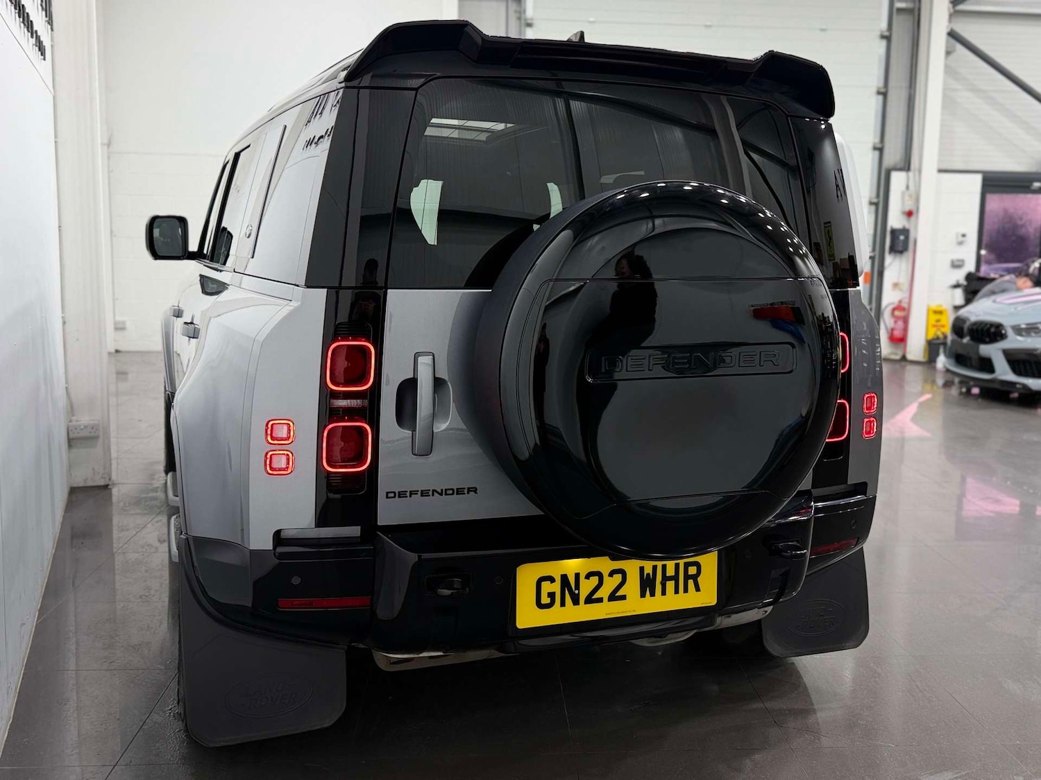 Used Land Rover Defender 2022 for sale - 76642923: Photo 10