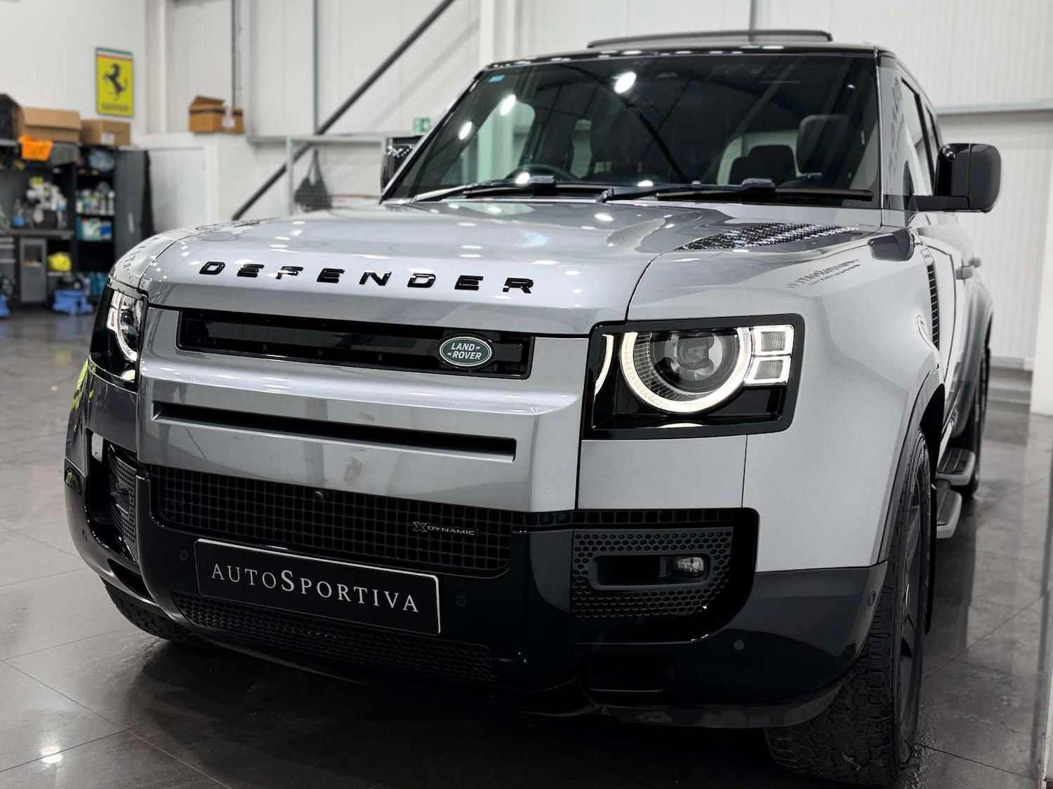 Used Land Rover Defender 2022 for sale - 76642923: Photo 11