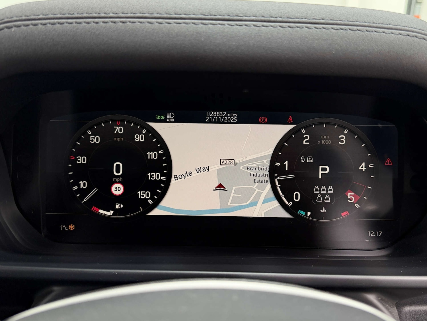 Used Land Rover Defender 2022 for sale - 76642923: Photo 26