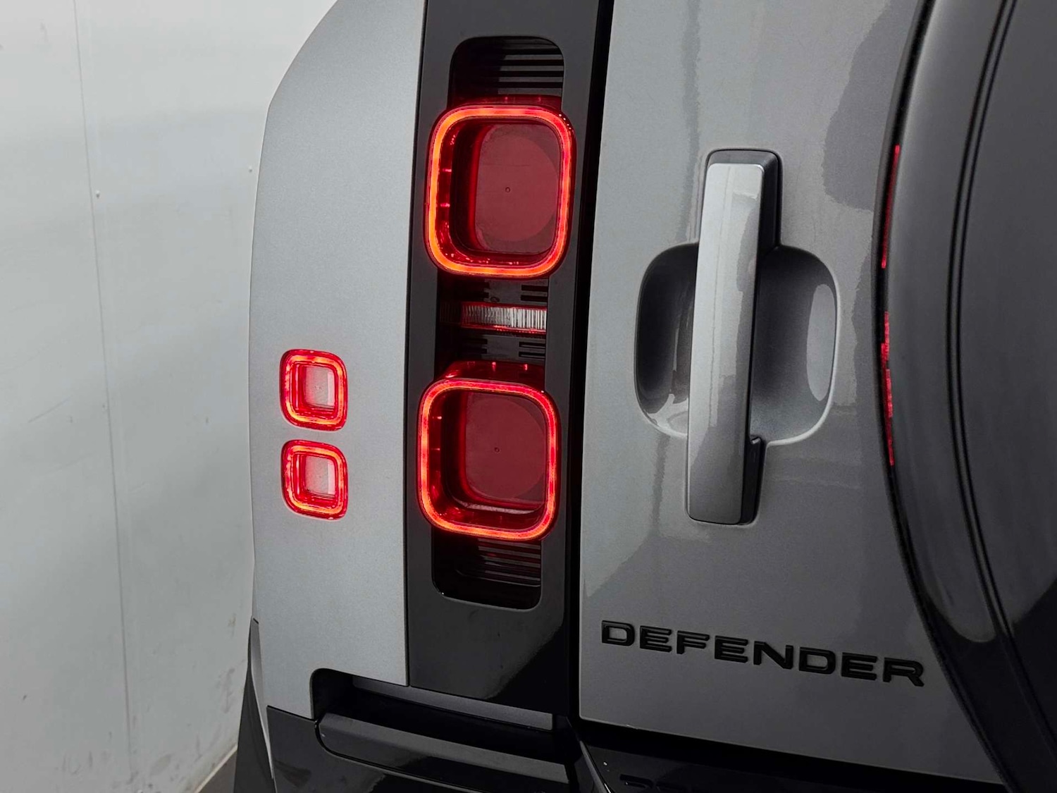 Used Land Rover Defender 2022 for sale - 76642923: Photo 29