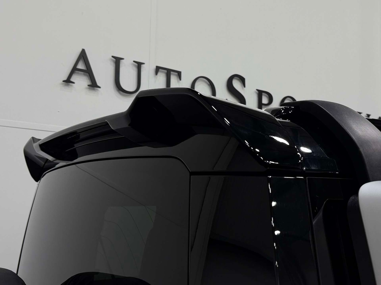 Used Land Rover Defender 2022 for sale - 76642923: Photo 30