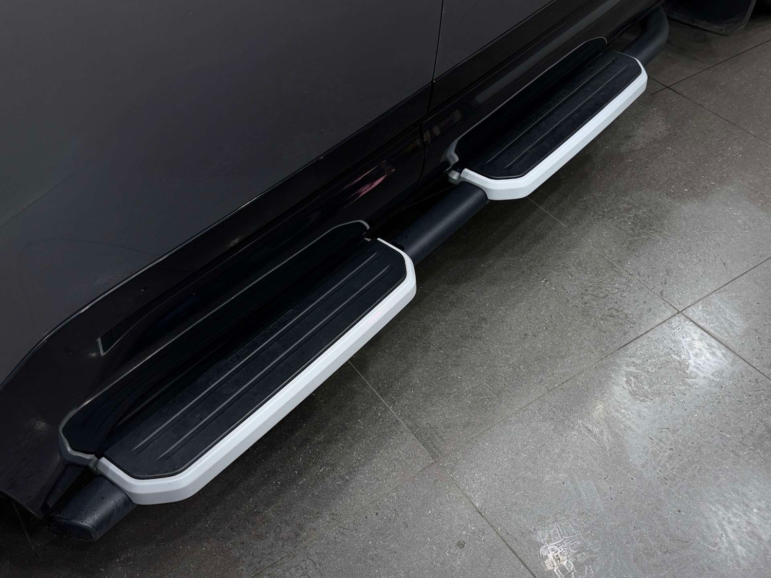 Used Land Rover Defender 2022 for sale - 76642923: Photo 36