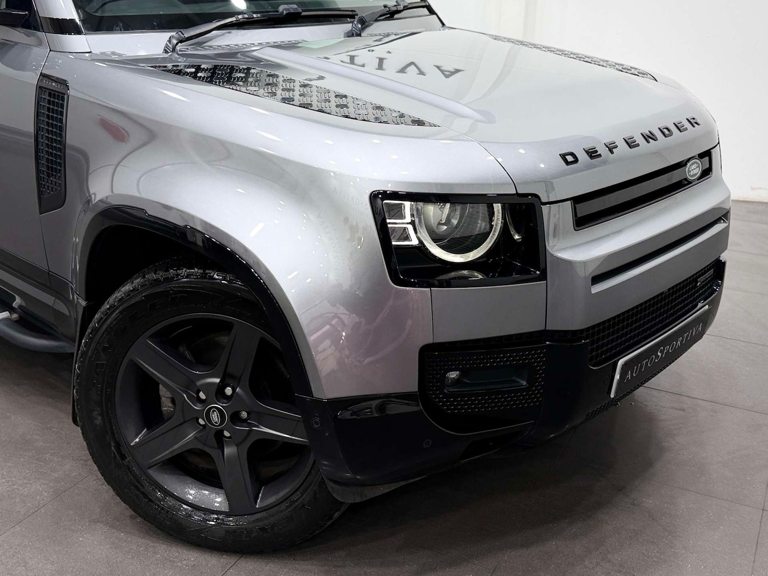 Used Land Rover Defender 2022 for sale - 76642923: Photo 38