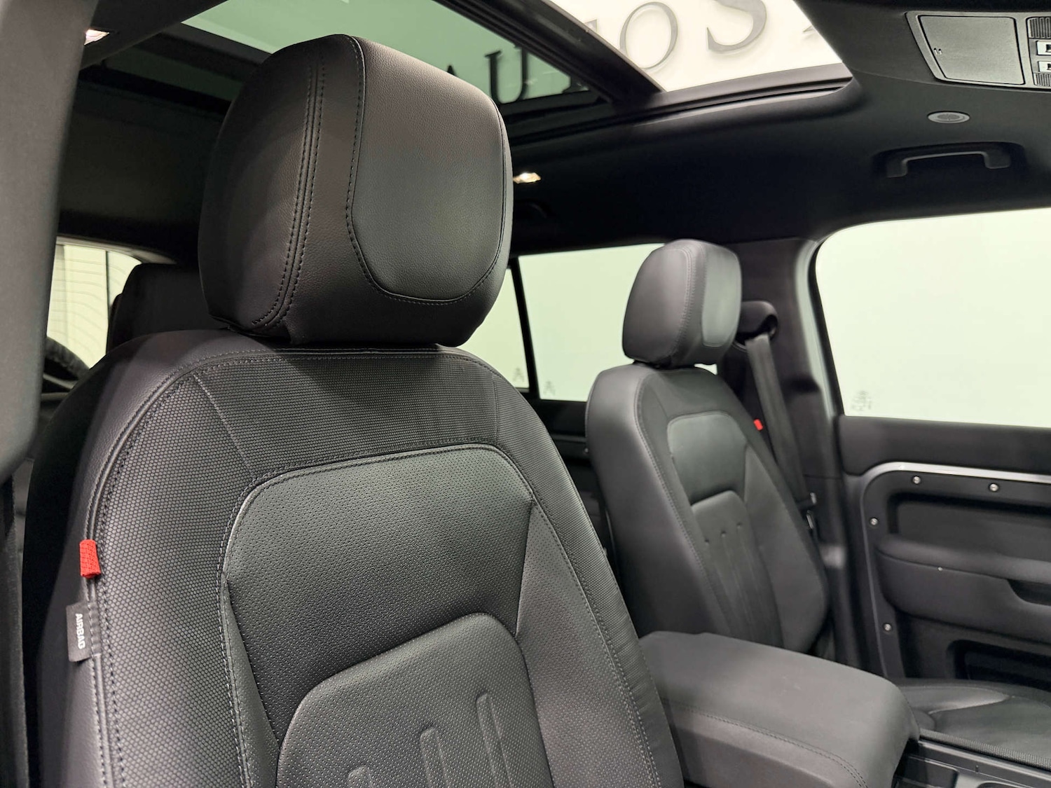 Used Land Rover Defender 2022 for sale - 76642923: Photo 45