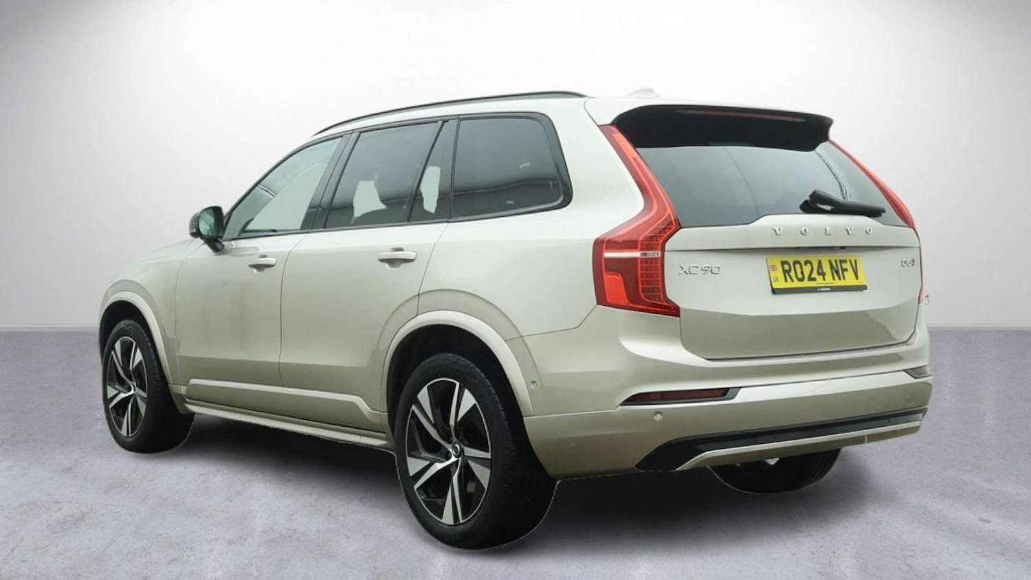 Used Volvo XC90 2024 for sale - 78031087: Photo 3