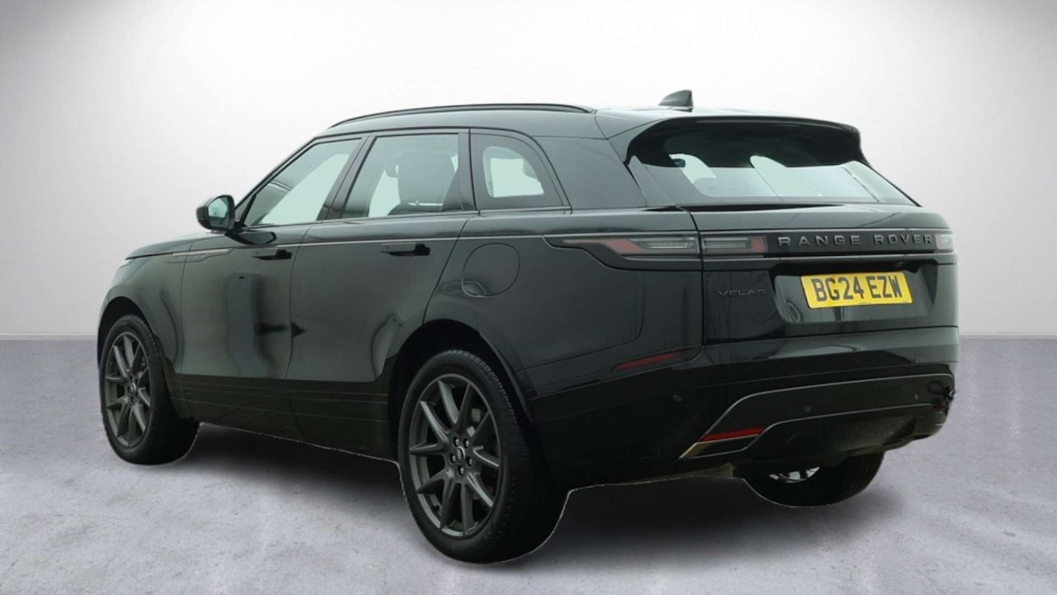 Used Land Rover Range Rover Velar 2024 for sale - 78053127: Photo 3