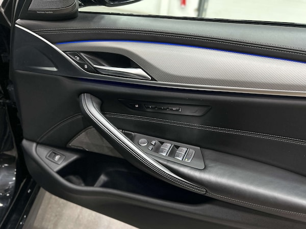 Used BMW 5 Series 2023 for sale - 75347690: Photo 38