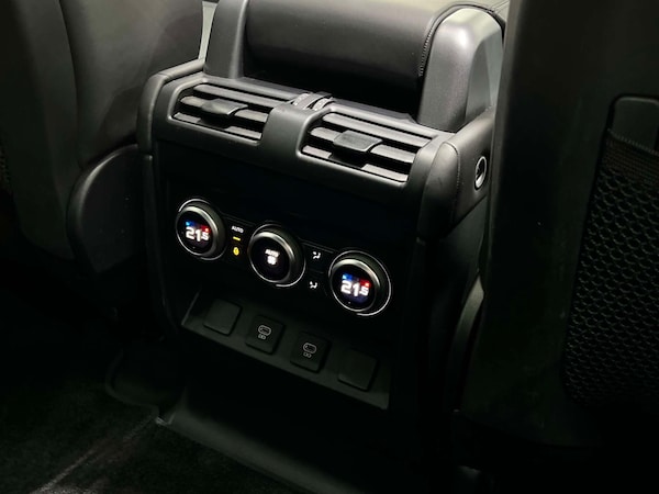 Used Land Rover Defender 2024 for sale - 76129214: Photo 18