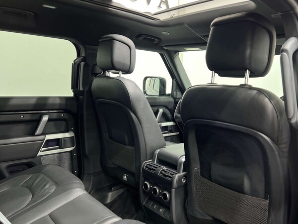 Used Land Rover Defender 2024 for sale - 76129214: Photo 19