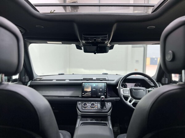 Used Land Rover Defender 2024 for sale - 76129214: Photo 22