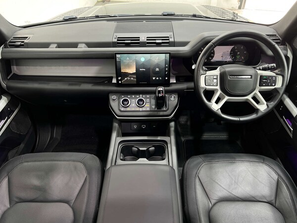 Used Land Rover Defender 2024 for sale - 76129214: Photo 23