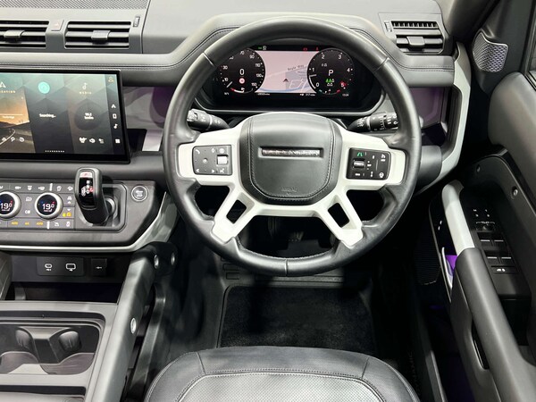 Used Land Rover Defender 2024 for sale - 76129214: Photo 24