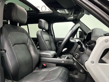 Used Land Rover Defender 2024 for sale - 76129214: Photo 2