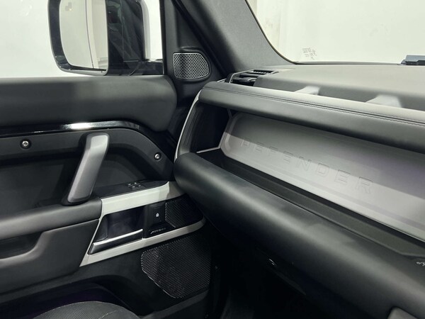 Used Land Rover Defender 2024 for sale - 76129214: Photo 36