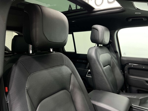 Used Land Rover Defender 2024 for sale - 76129214: Photo 40