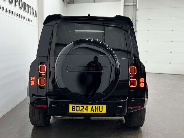 Used Land Rover Defender 2024 for sale - 76129214: Photo 9