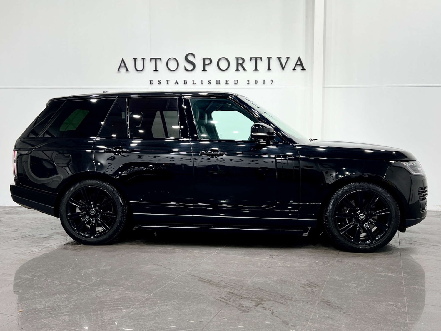 Used Land Rover Range Rover 2021 for sale - 76345021: Photo 3