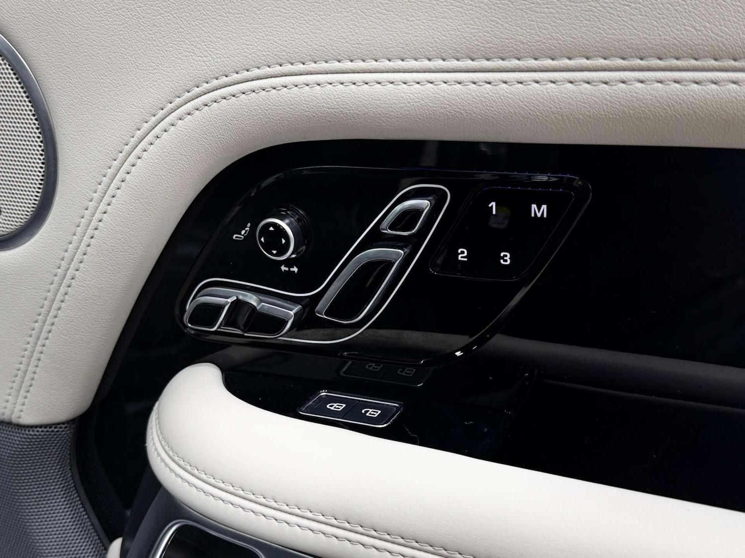 Used Land Rover Range Rover 2021 for sale - 76345021: Photo 38