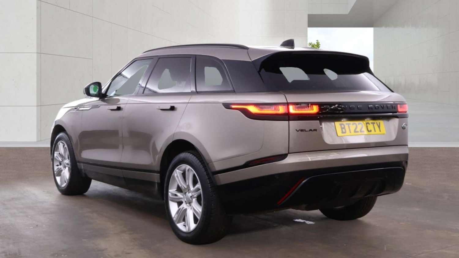 Used Land Rover Range Rover Velar 2022 for sale - 78201071: Photo 4