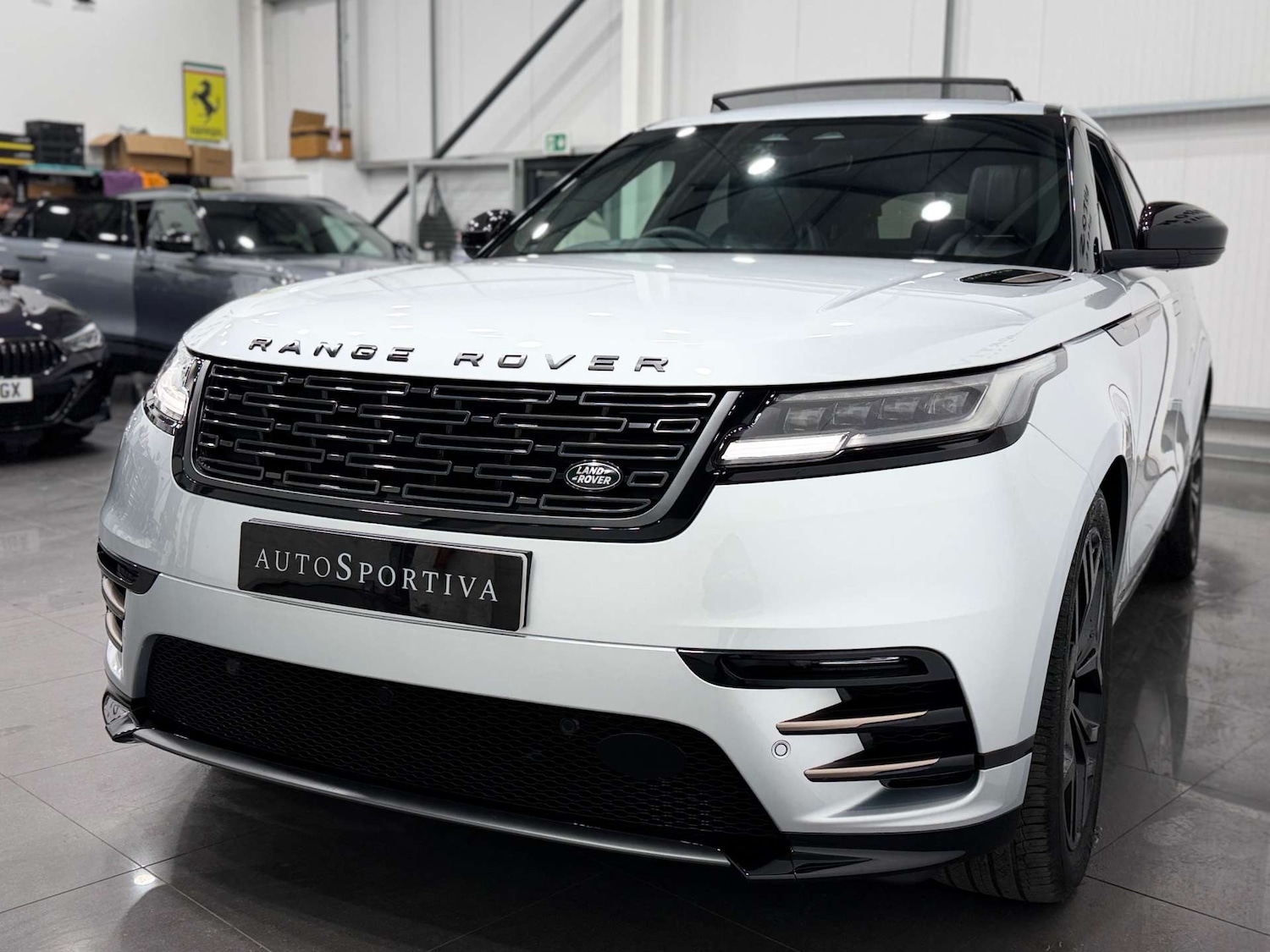 Used Land Rover Range Rover Velar 2022 for sale - 76304376: Photo 11