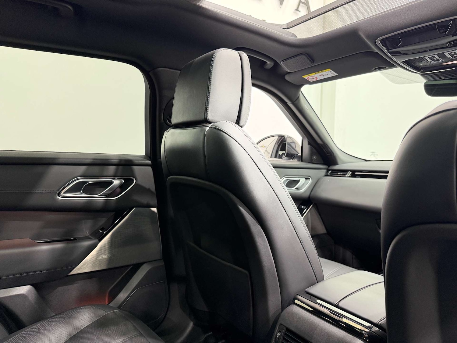 Used Land Rover Range Rover Velar 2022 for sale - 76304376: Photo 18