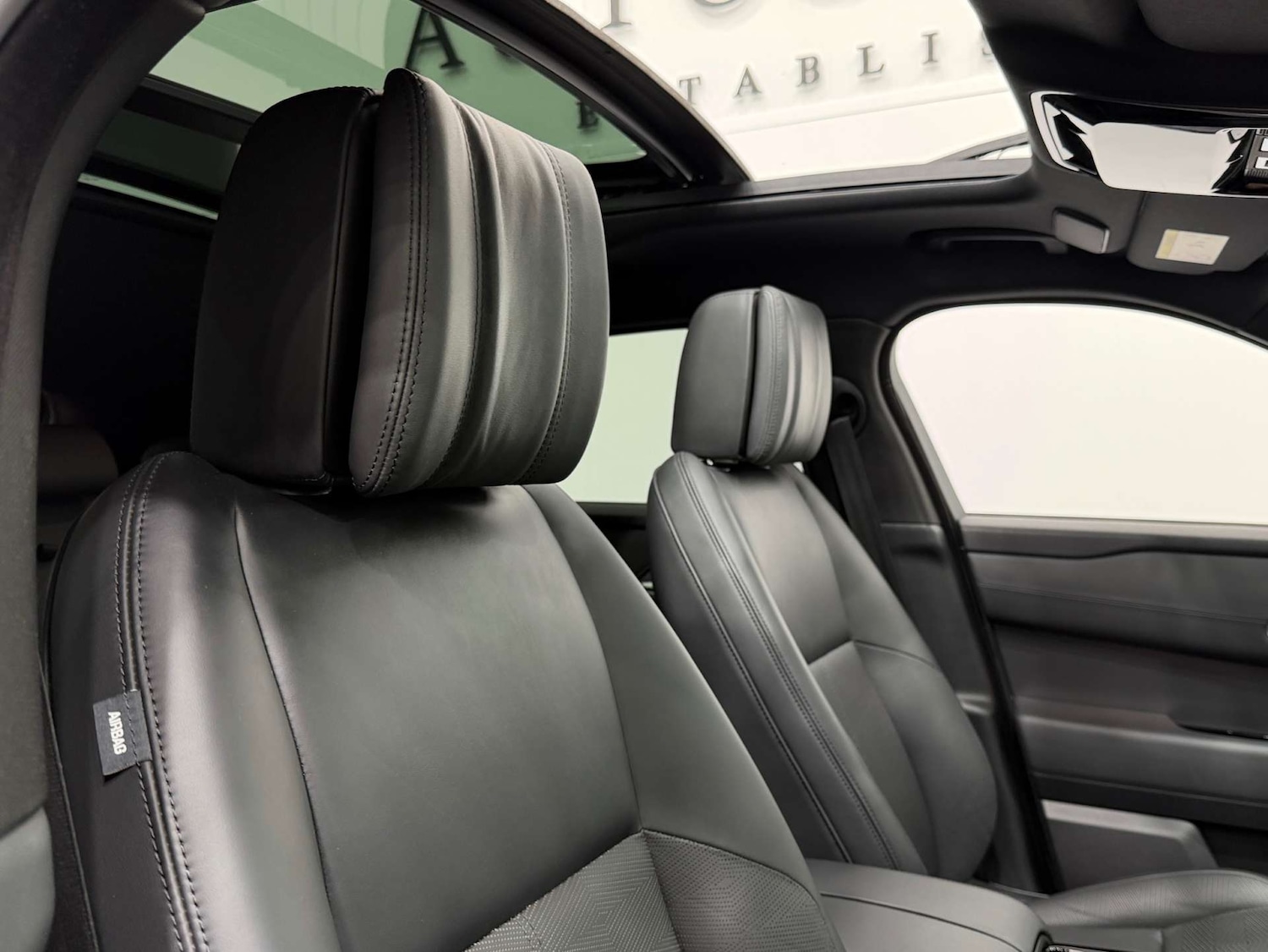 Used Land Rover Range Rover Velar 2022 for sale - 76304376: Photo 40