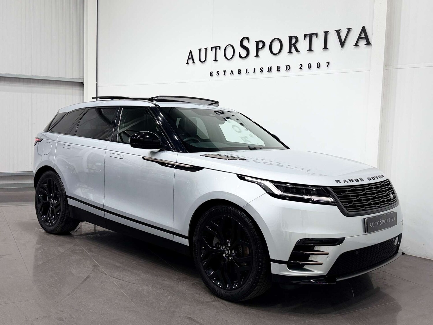 Used Land Rover Range Rover Velar 2022 for sale - 76304376: Photo 7