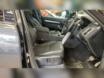 Used Land Rover Discovery 2023 for sale - 79356967: Photo
