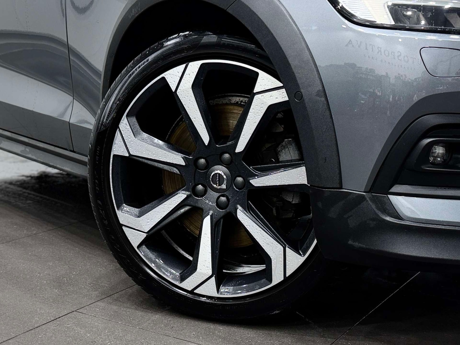 Used Volvo V60 2019 for sale - 76765002: Photo 12