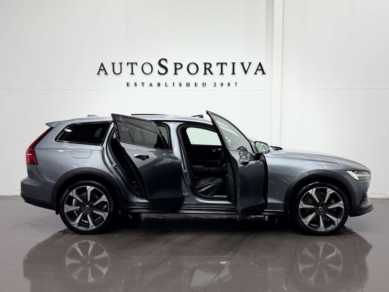 Used Volvo V60 2019 for sale - 76765002: Photo 14