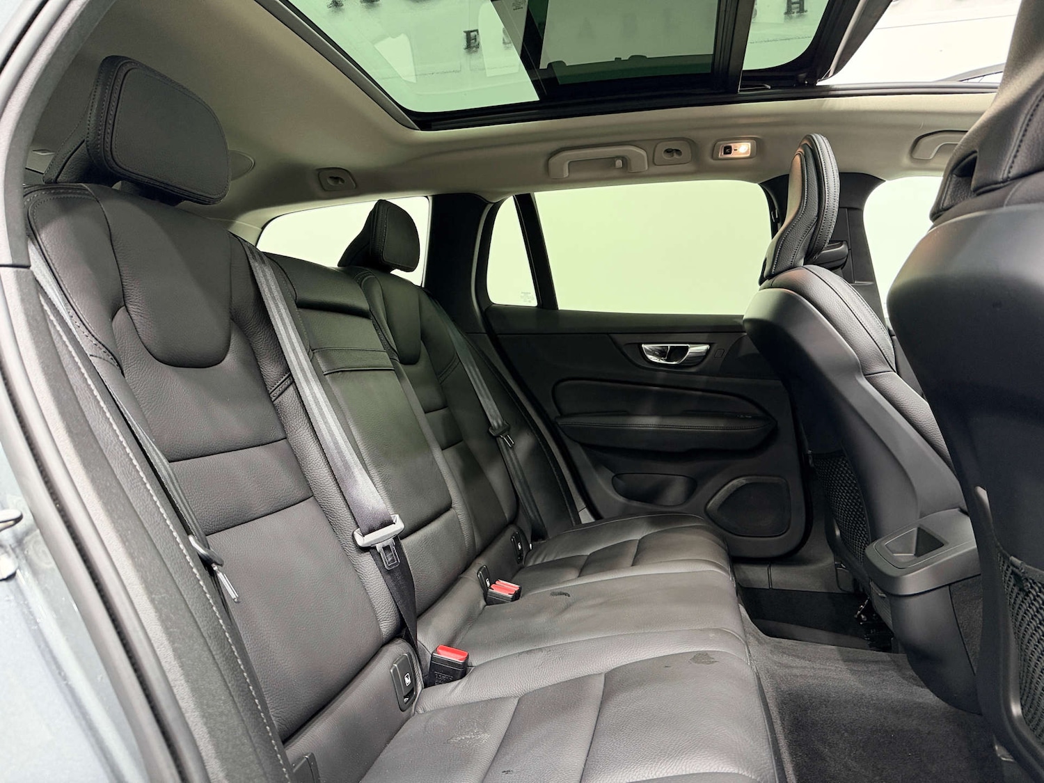 Used Volvo V60 2019 for sale - 76765002: Photo 15