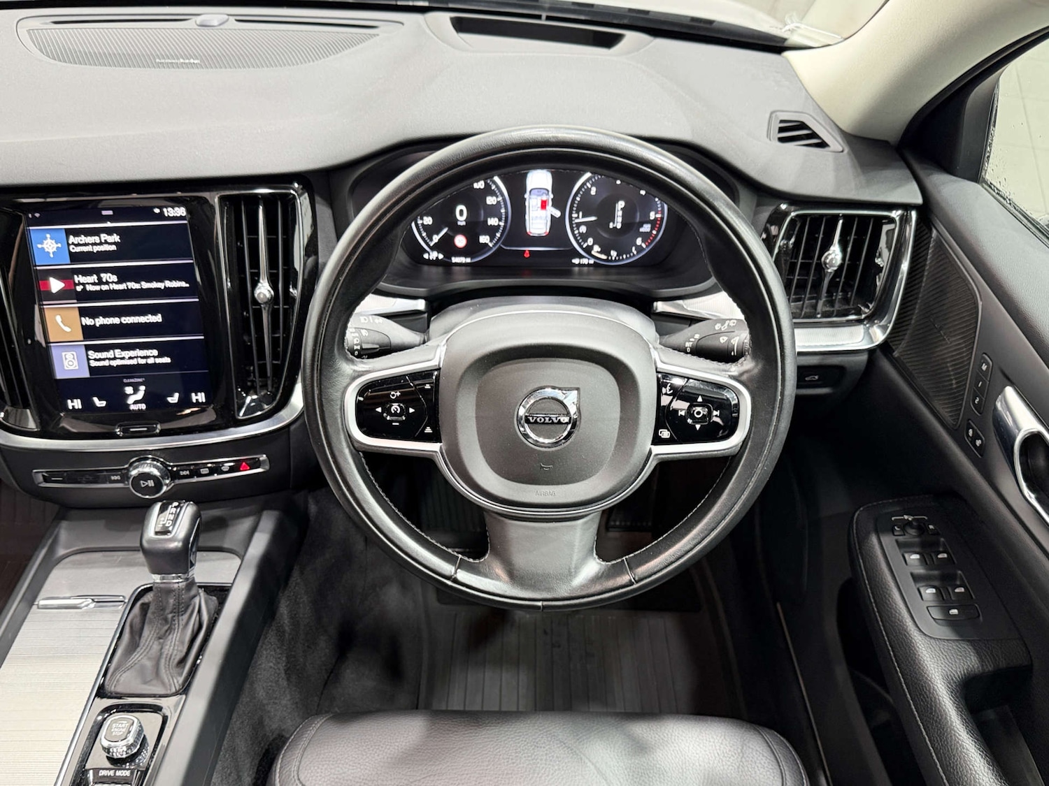 Used Volvo V60 2019 for sale - 76765002: Photo 22