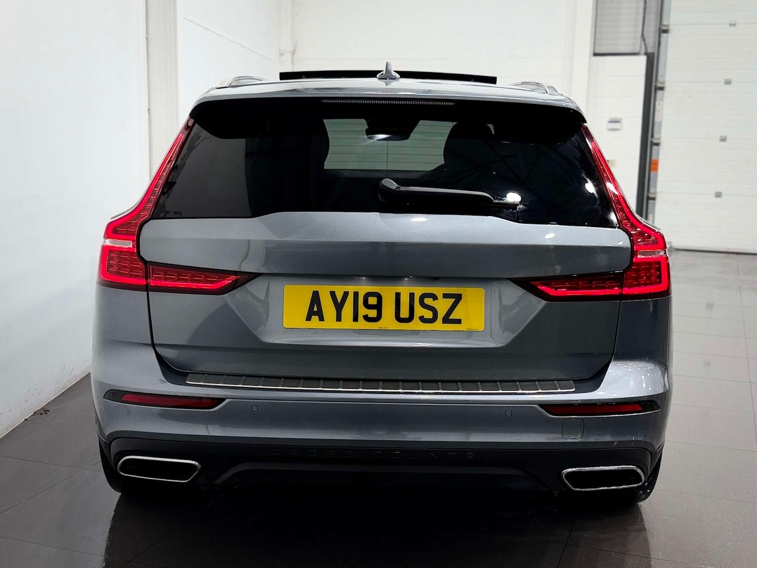 Used Volvo V60 2019 for sale - 76765002: Photo 9