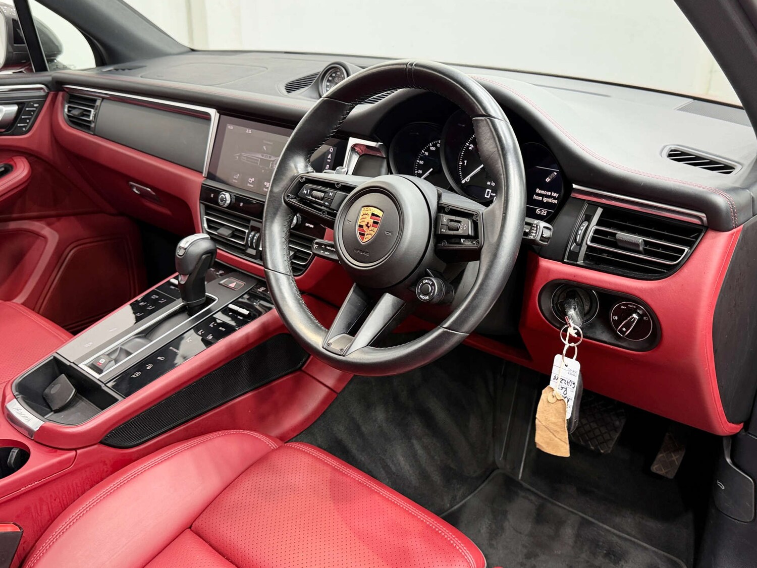 Used Porsche Macan 2022 for sale - 76720470: Photo 41